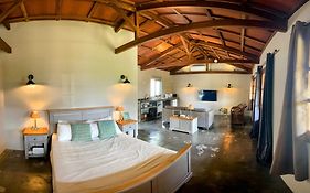 Lakaz Kannell - Vanilla Lodge, Secluded Outside Bath & Shower Infinity Pool